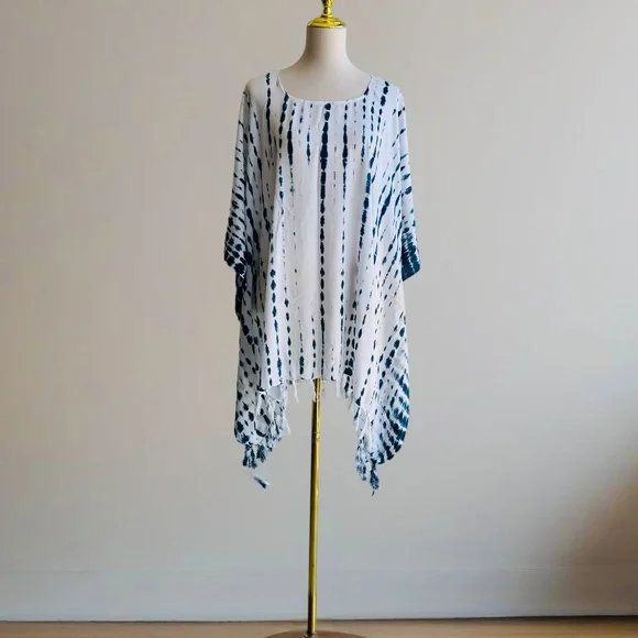0080/ White and Blue Tie Dye  Poncho with fringed, Short Kaftan - Picture 2 of 6